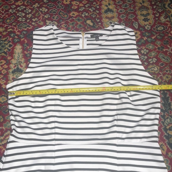 NWOT Apt 9 Striped Peplum Tank Top - Picture 8 of 8